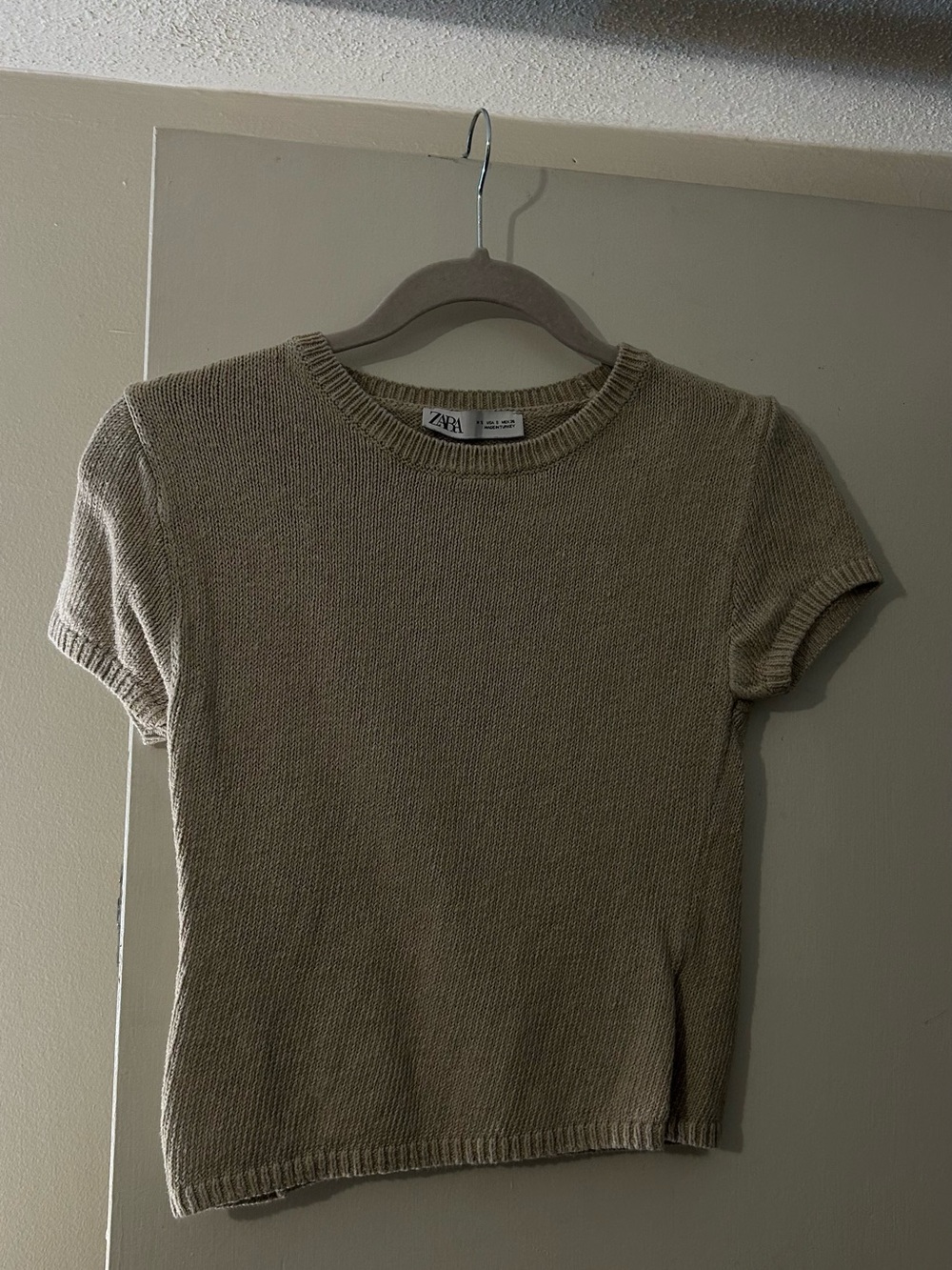 ZARA Short Sleeve Crew Sweater in Olive